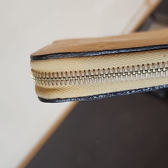 LOUIS VUITTON Round Zipper Monogram Empreinte Leather Beige Zippy Wallet - Picture 15 of 15